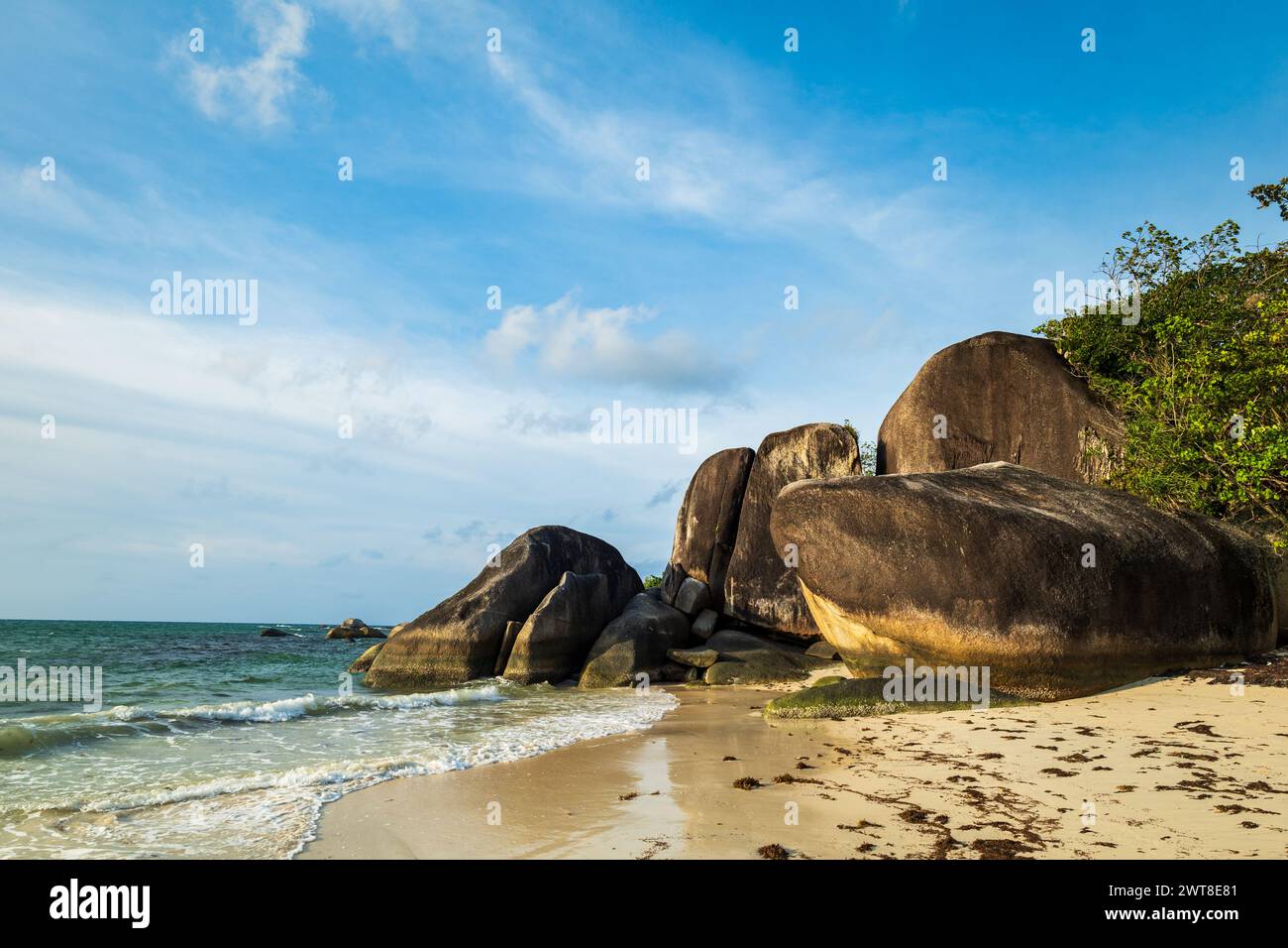 Belitung beach landscape, Tanjung Tinggi beach, a famous iconic beach with big rocks in Belitung, Indonesia. Also known as Laskar Pelangi beach Stock Photo