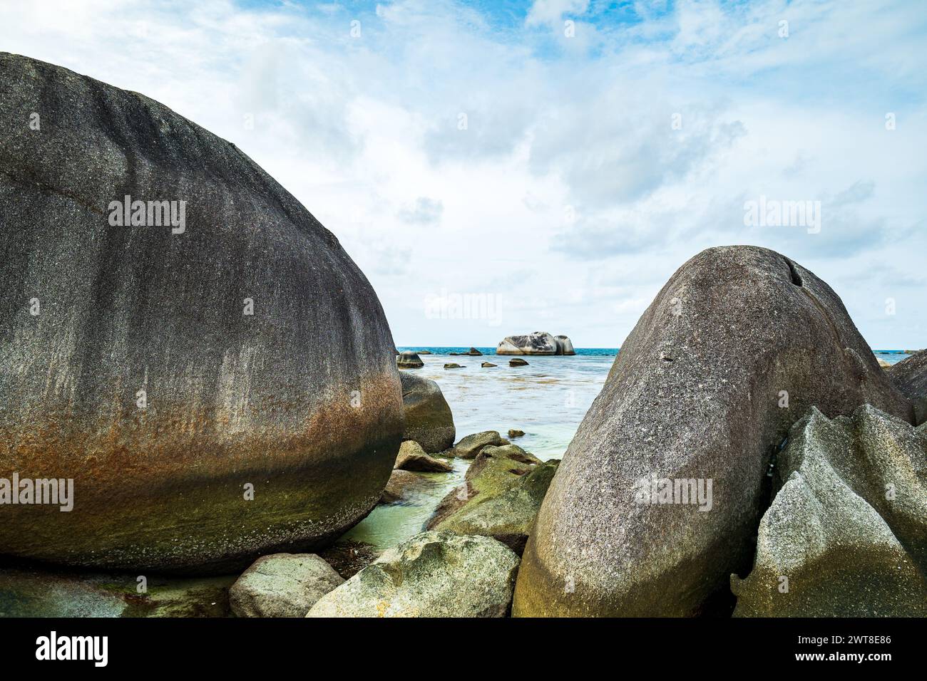 Belitung beach landscape, Tanjung Tinggi beach, a famous iconic beach with big rocks in Belitung, Indonesia. Also known as Laskar Pelangi beach Stock Photo
