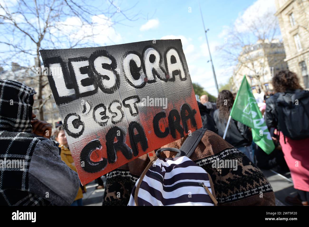 Faible mobilisation à Paris pour cette manifestation contre les violences d'état. Stock Photo