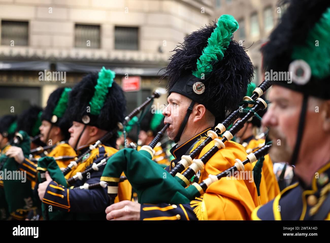 The New York City Police Department Emerald Society Band march in the ...