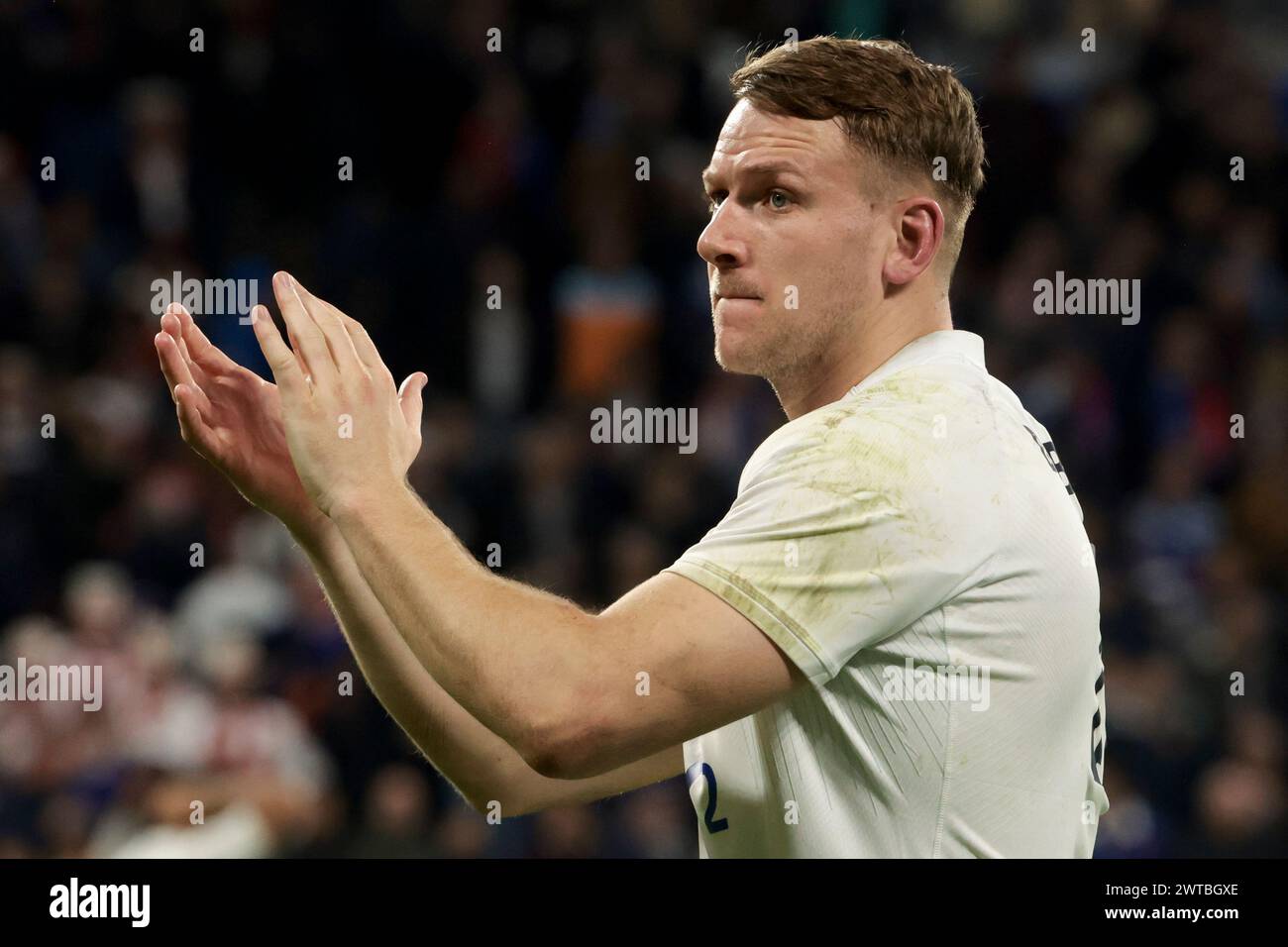 Alex Dombrandt of England salutes the supporters following the 2024 Six