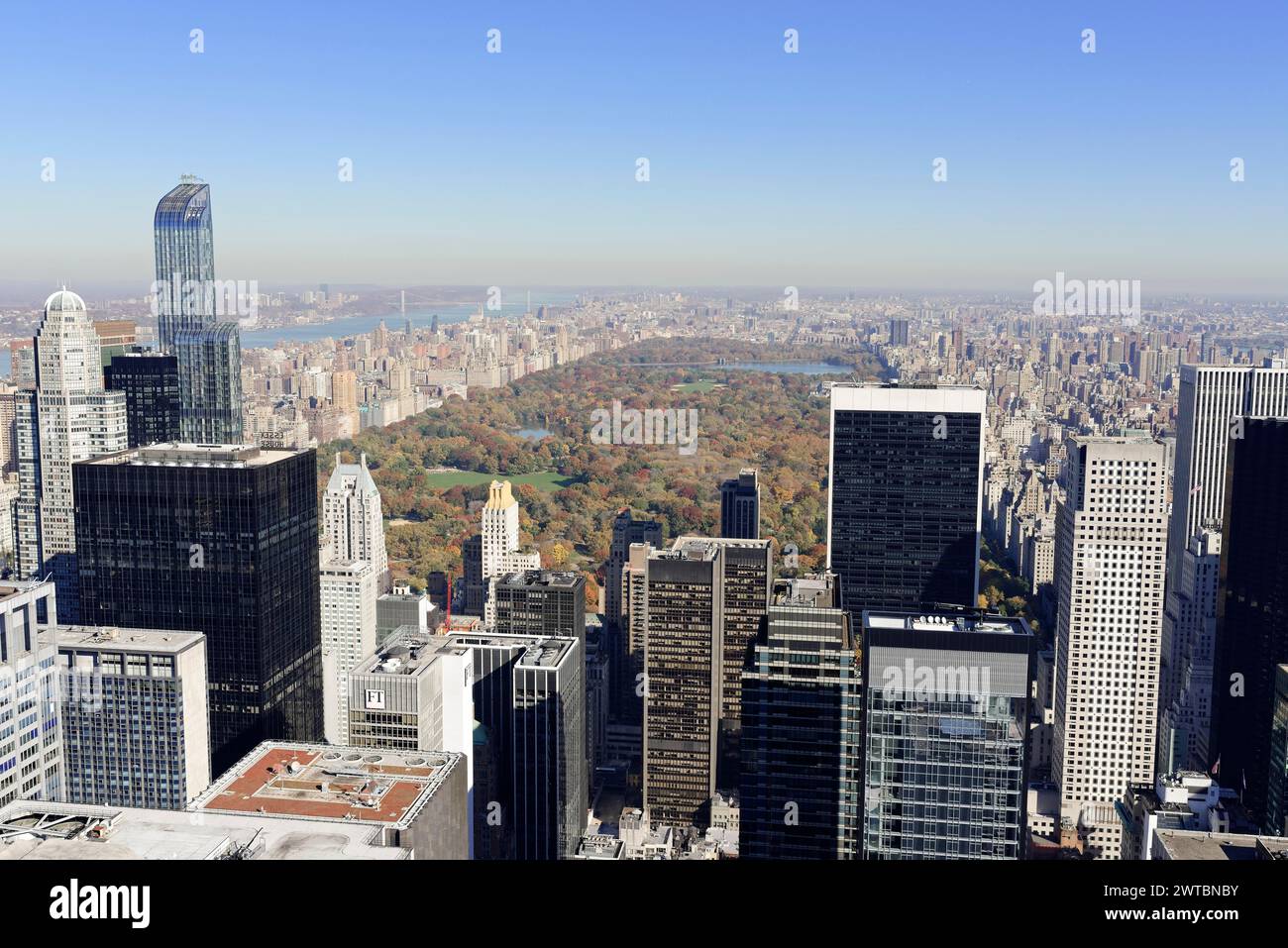 Viewing terrace of Rockefeller Center, wide angle shot of Central Park amidst skyscrapers in autumn, Manhattan, New York City, New York, USA, North Stock Photo