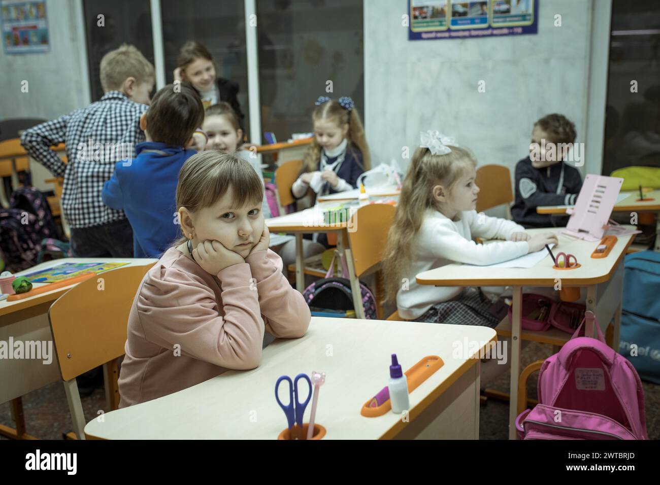 Classes classroom hi-res stock photography and images - Alamy