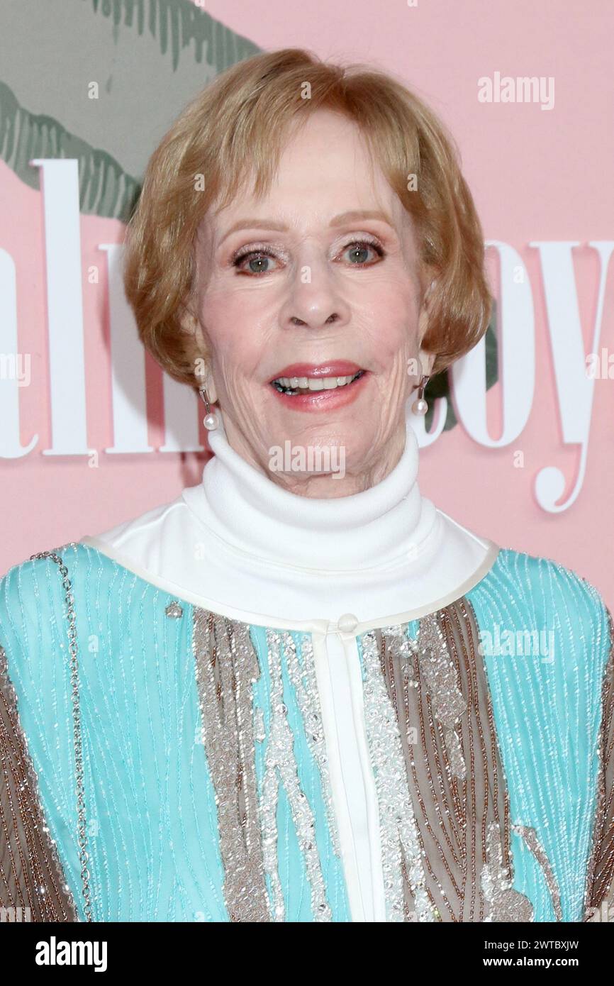 LOS ANGELES - MAR 14: Carol Burnett at the Palm Royal World Premiere ...