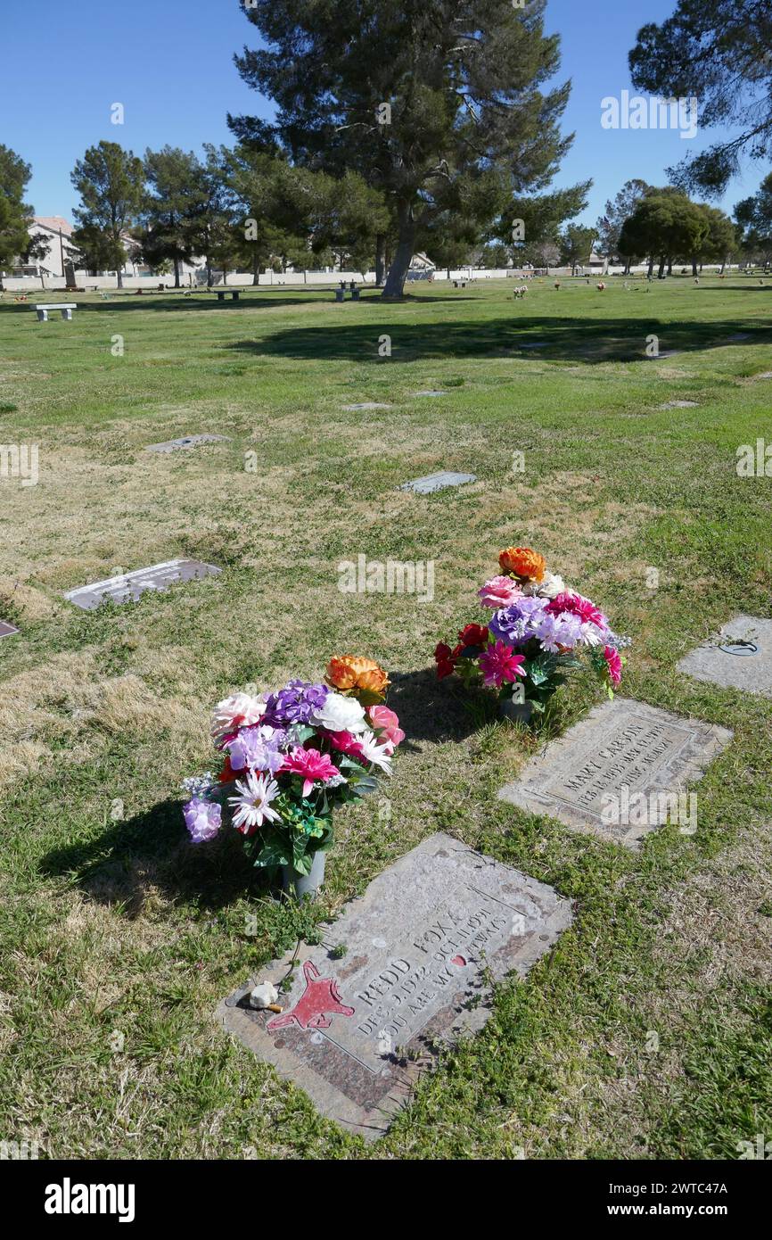 Las Vegas, Nevada, USA 8th March 2024 Actor Redd Foxx Grave and mother Mary Carson Grave n Devotion Section at Palm Memorial Park on March 8, 2024 in Las Vegas, Nevada, USA. Photo by Barry King/Alamy Stock Photo Stock Photo
