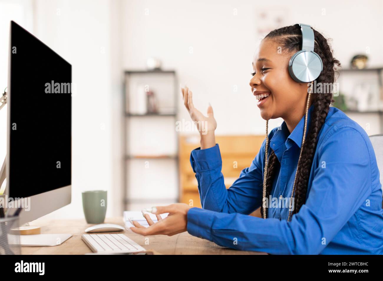 Female student studying home hi-res stock photography and images - Alamy