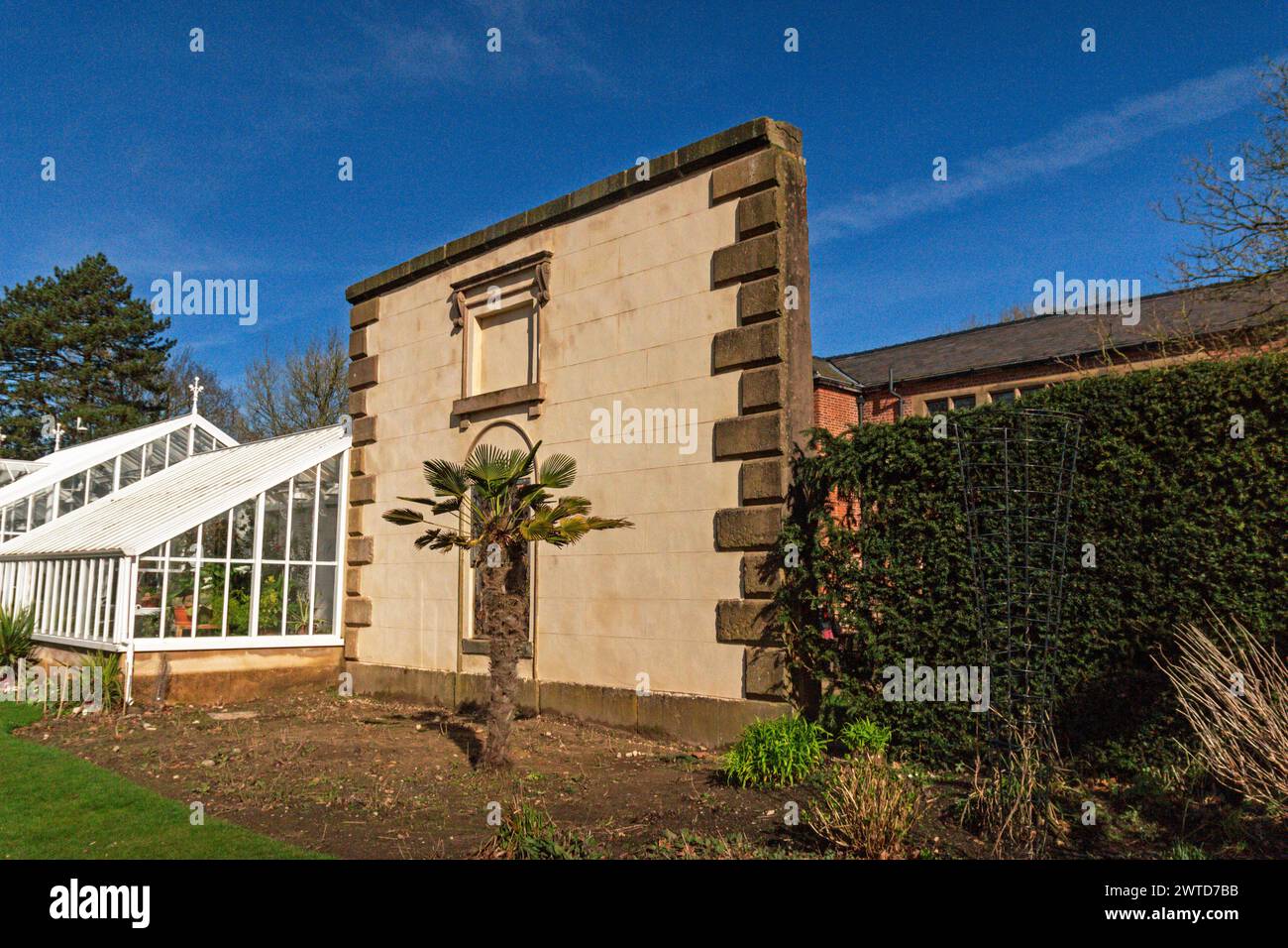 Wall at Worden Hall, Leyland Stock Photo Alamy
