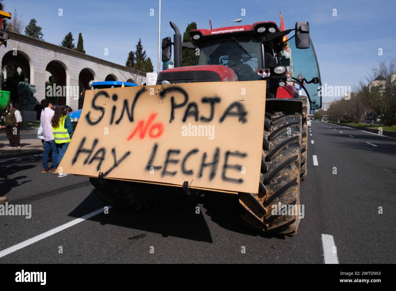 March of the tractors hi-res stock photography and images - Page 3 - Alamy