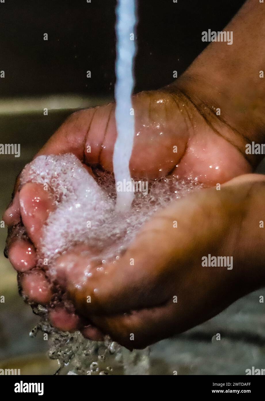 Soap lather water hi-res stock photography and images - Alamy