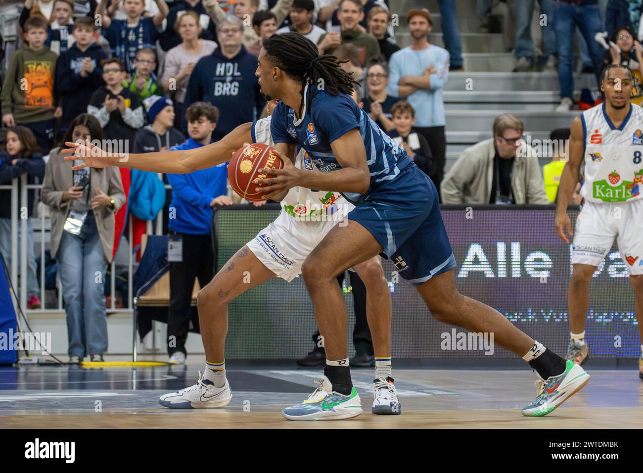 Iasaiah whaley hires stock photography and images Alamy