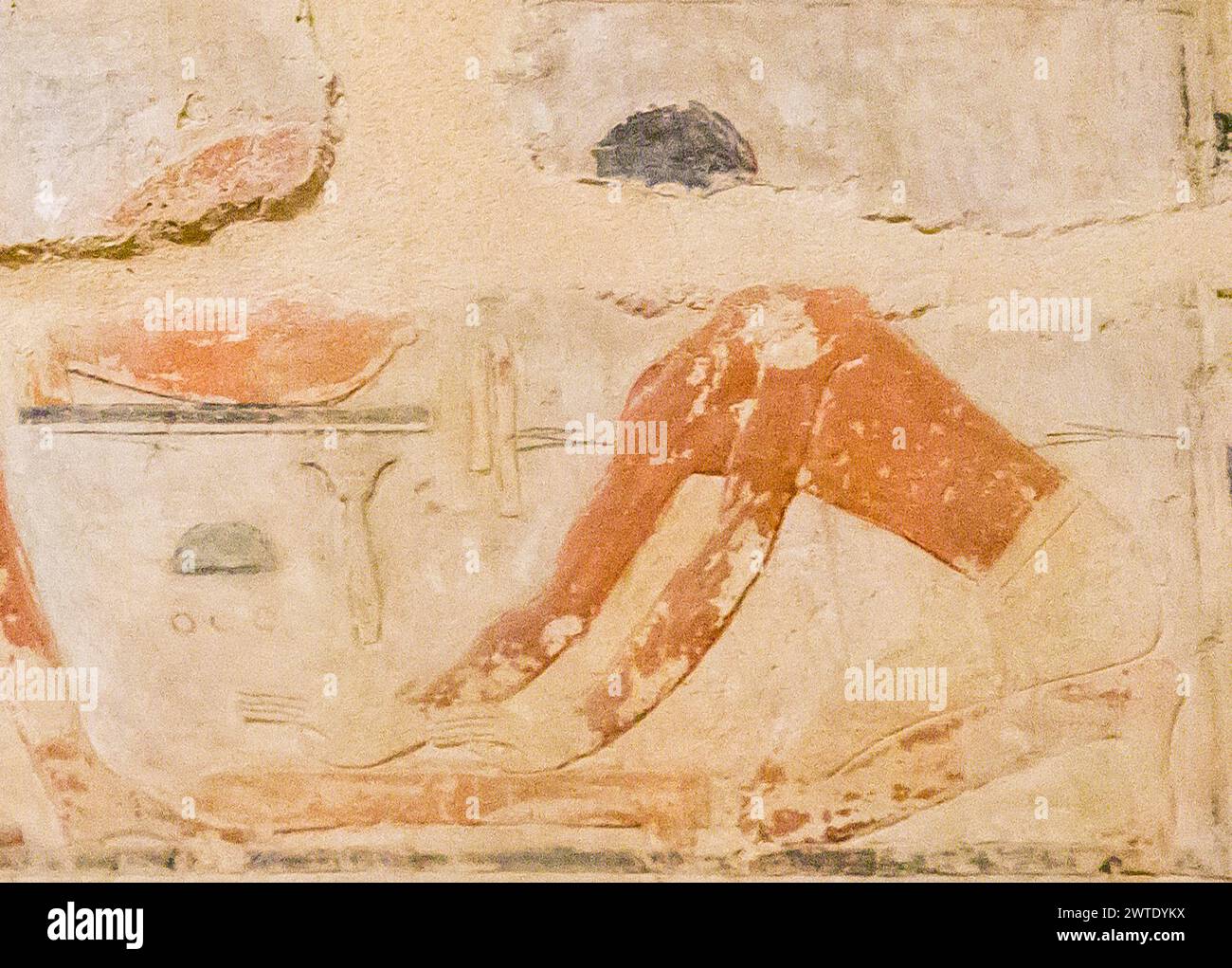 Egypt, Saqqara, tomb of Ty, brewery scenes : Knead the dough, action called 'knead the green bread'. Stock Photo