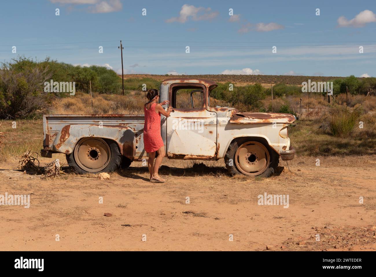 1950s automotive woman hi-res stock photography and images - Alamy