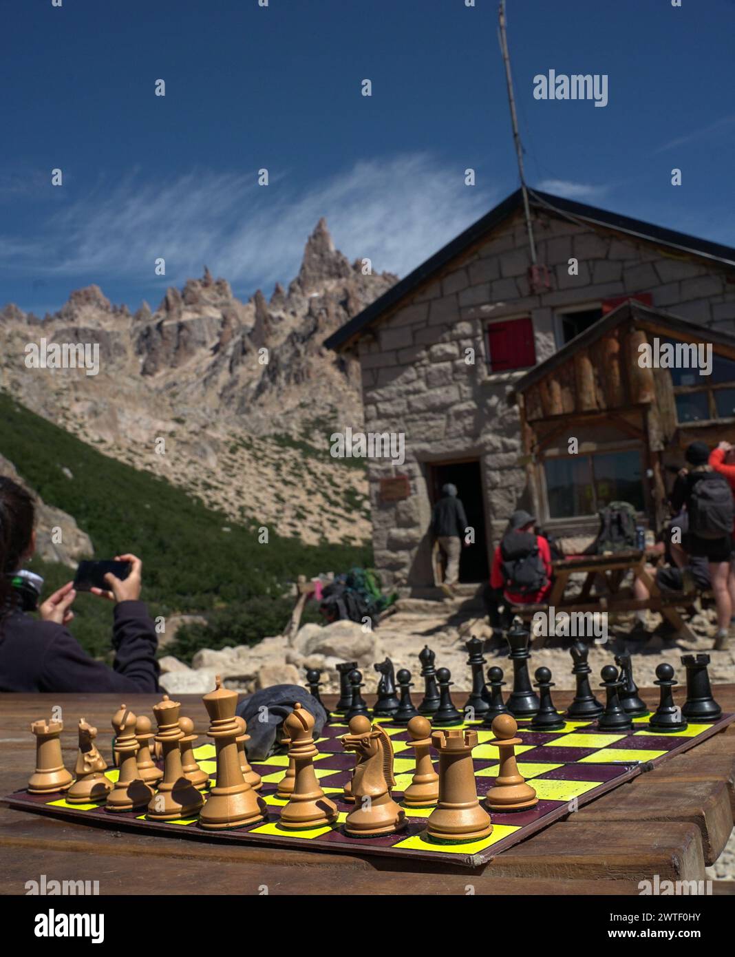 juego de ajedrez en la cabaña Stock Photo
