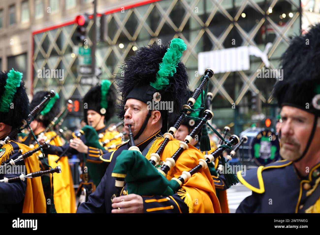 The New York City Police Department Emerald Society Band march in the ...