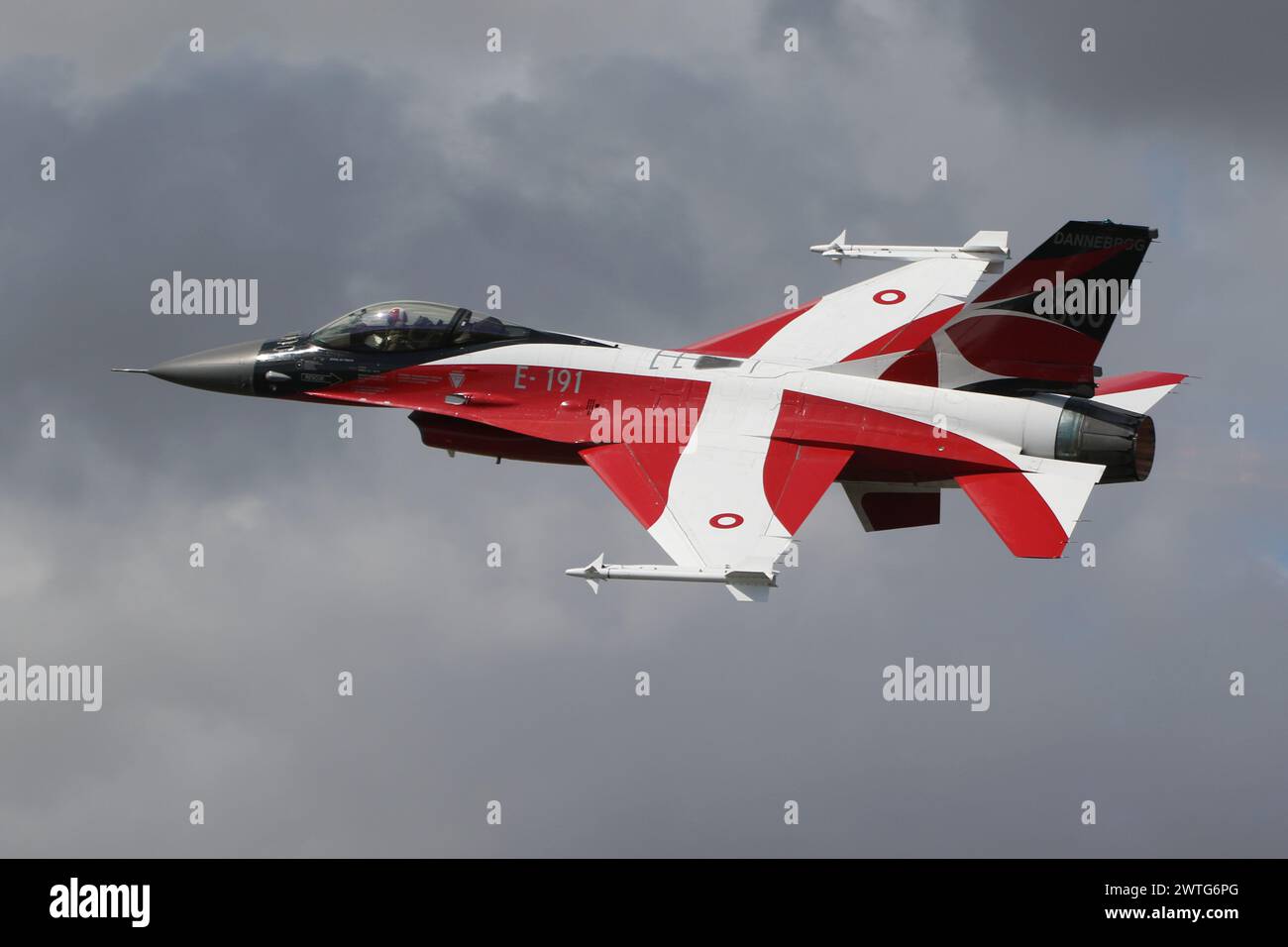 E-191, a General Dynamics F-16AM Fighting Falcon operated by the Royal ...