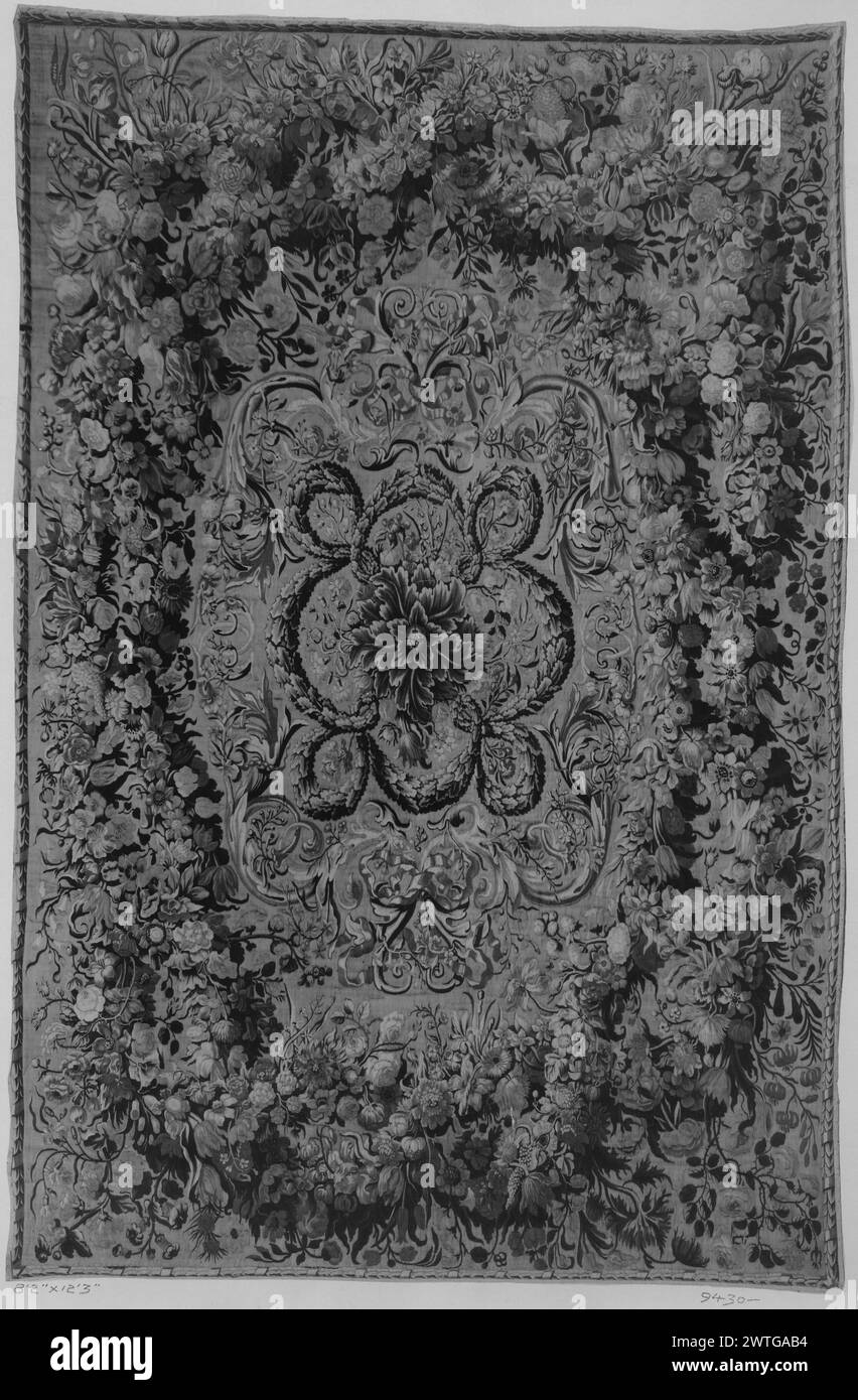 309 9 x Black and White Stock Photos & Images Alamy