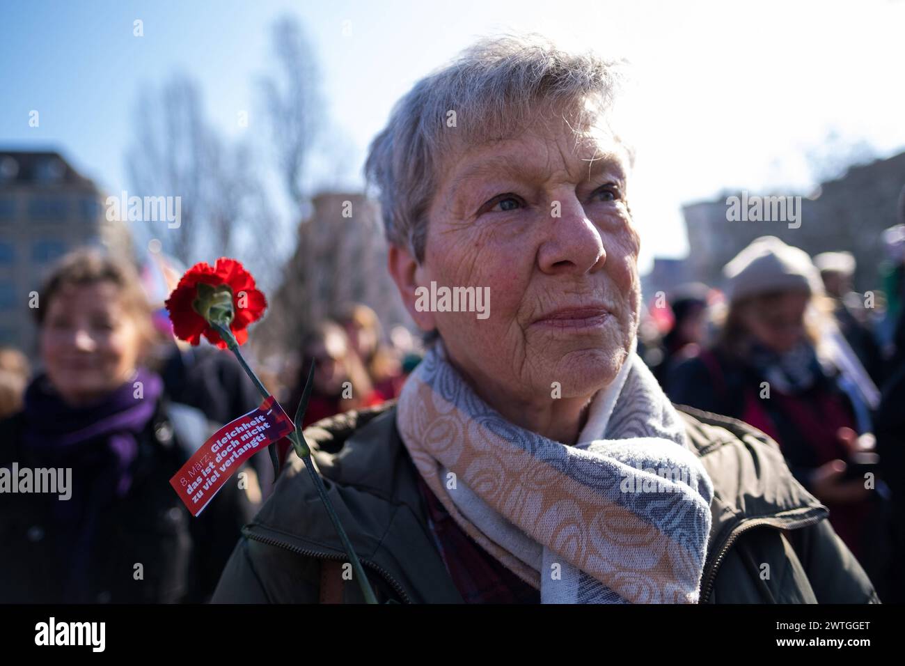 Gewerkschaftliche Demonstration zum Internationalen Frauentag in Berlin. / Trade union demonstration on International Women s Day in Berlin. snapshot-photography/K.M.Krause *** Trade union demonstration on International Women s Day in Berlin Trade union demonstration on International Women s Day in Berlin snapshot photography K M Krause Stock Photo