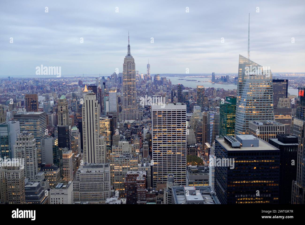 Viewing terrace of the Rockefeller Center, panorama of the city with the Empire State Building at dusk, Manhattan, New York City, New York, USA Stock Photo
