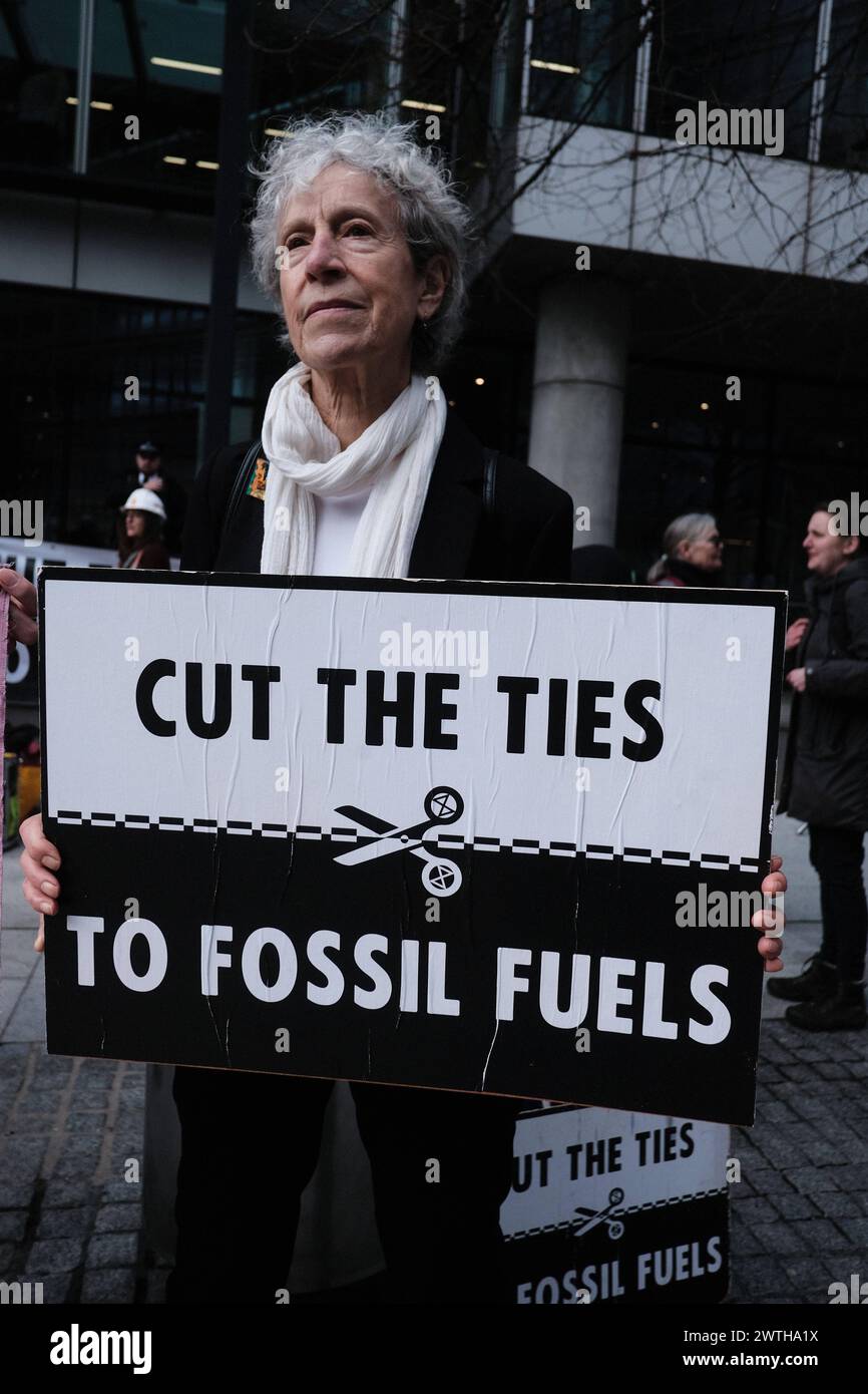 RECORD DATE NOT STATED Climate Protest: extinction rebellion targets GB news in London The Cut The Ties To Fossil Fuels action, organised by Extinction Rebellion XR. XR activists targets GB news for not telling the truth about climate change and the fossil fuel industry, advocating for an urgent transition to renewable energy. London England United Kingdom Copyright: xJoaoxDanielxPereirax Stock Photo