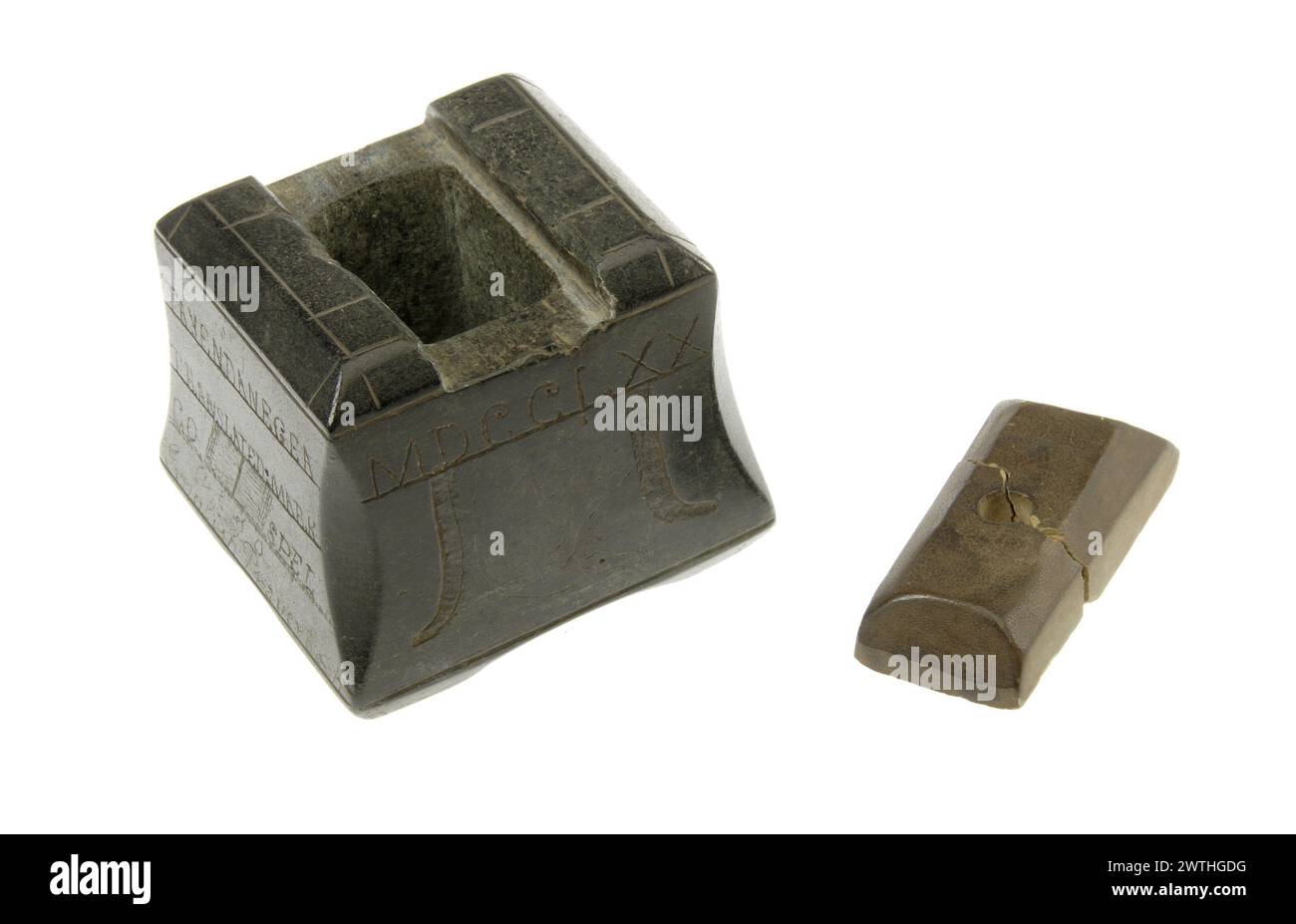 Inkwell artifact hi-res stock photography and images - Alamy