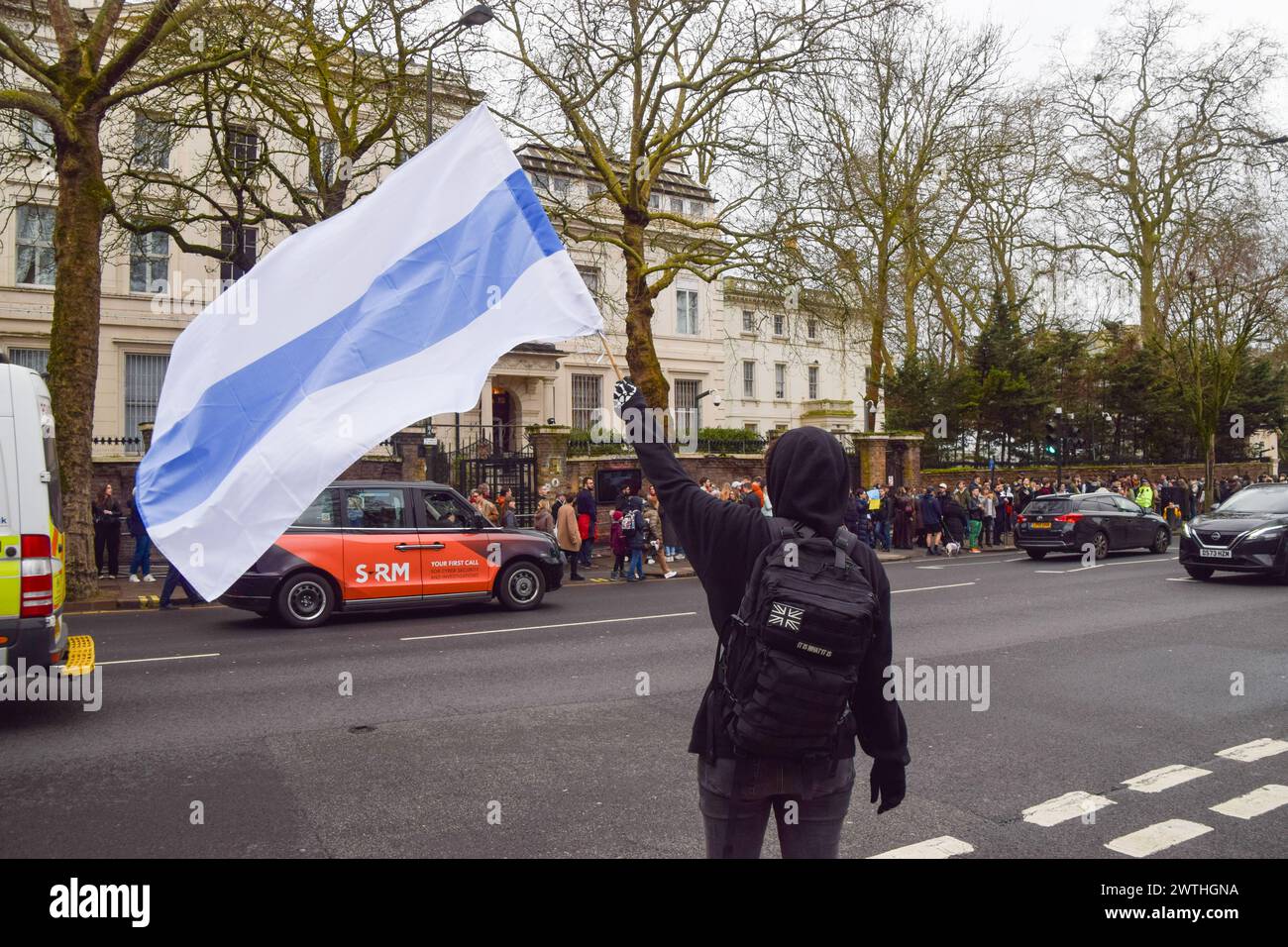 London, UK. 17th March 2024. Anti-Putin protesters gather outside the Russian Embassy in London as elections take place in Russia. Credit: Vuk Valcic/Alamy Live News Stock Photo