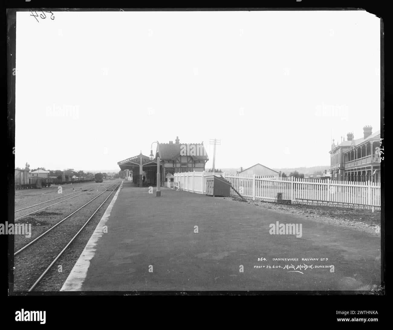 Black white railway platform Black and White Stock Photos & Images - Alamy