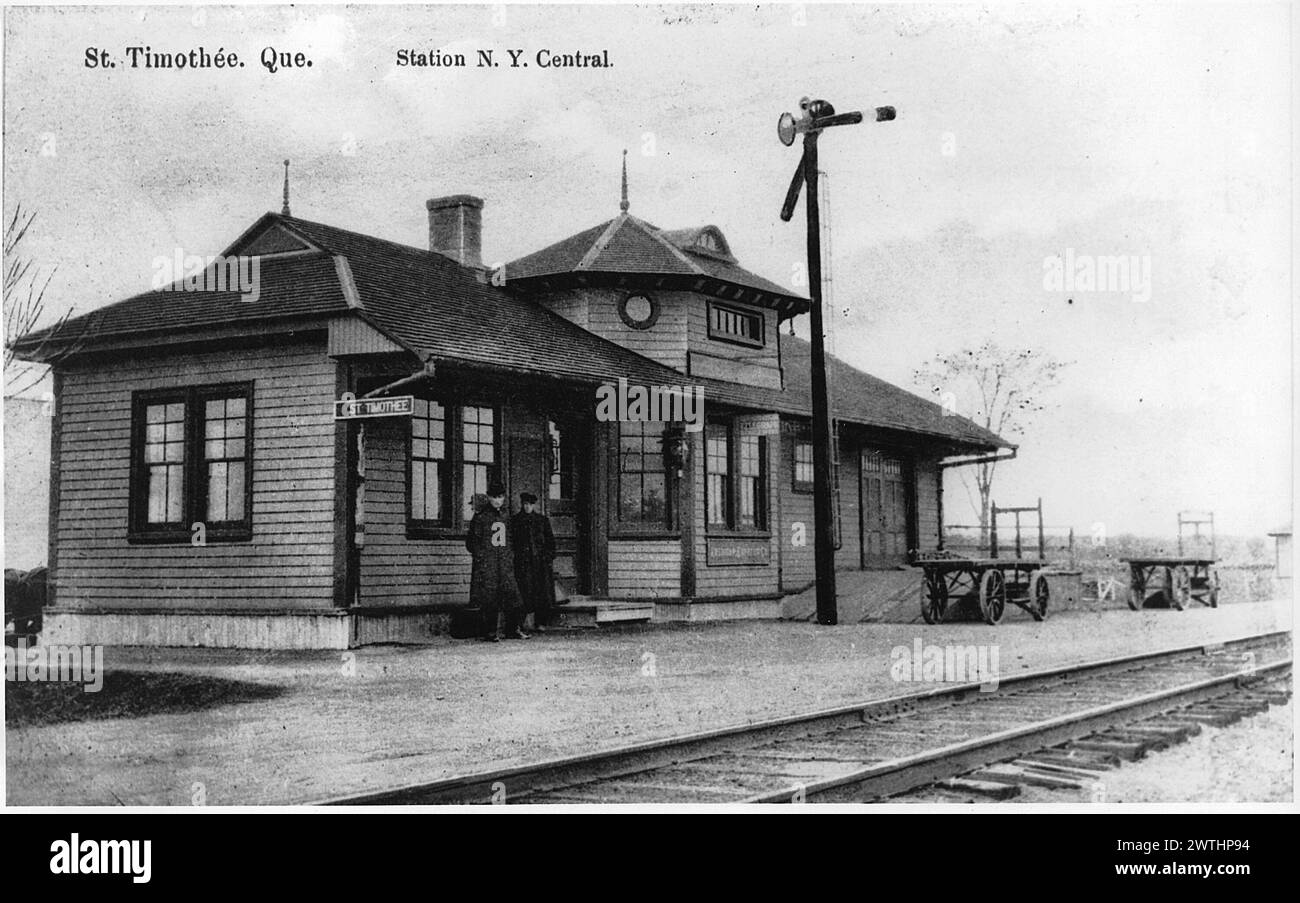 Collotype - New York Central railway station, St. Timothée, QC, about 1910 Stock Photo