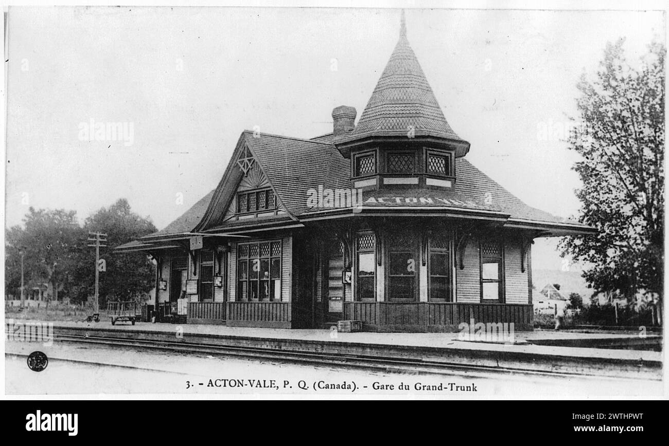 Collotype Grand Trunk Station, Acton Vale, QC, about 1910 Stock Photo Alamy