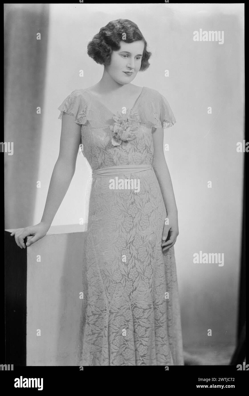 Miss R Yeates Woman; inscribed 'Miss A Yeats' gelatin silver negatives, black-and ...