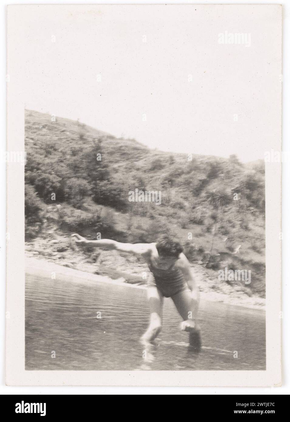 Throwing rocks hi-res stock photography and images - Alamy