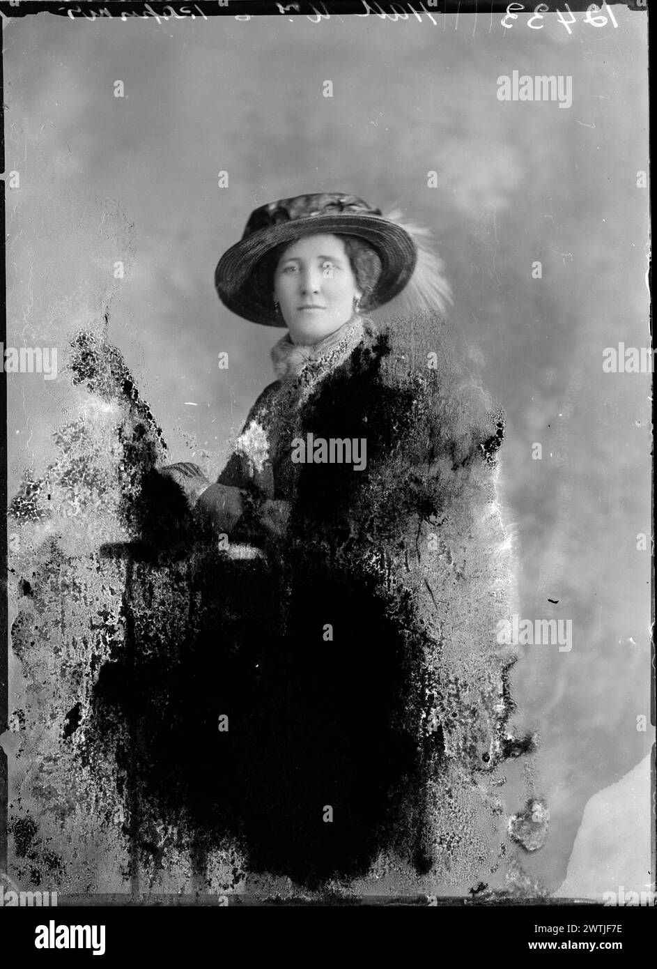 Hall, Mrs 6 studio portraits, portraits, blackandwhite negatives