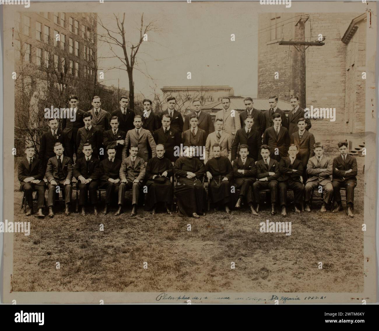 Gelatin silver print - Group portrait of first year philosophy students at Sainte Marie College, Montreal, Quebec, 1920-1921 Frank Joseph Topp (Né / Born 1886) Stock Photo