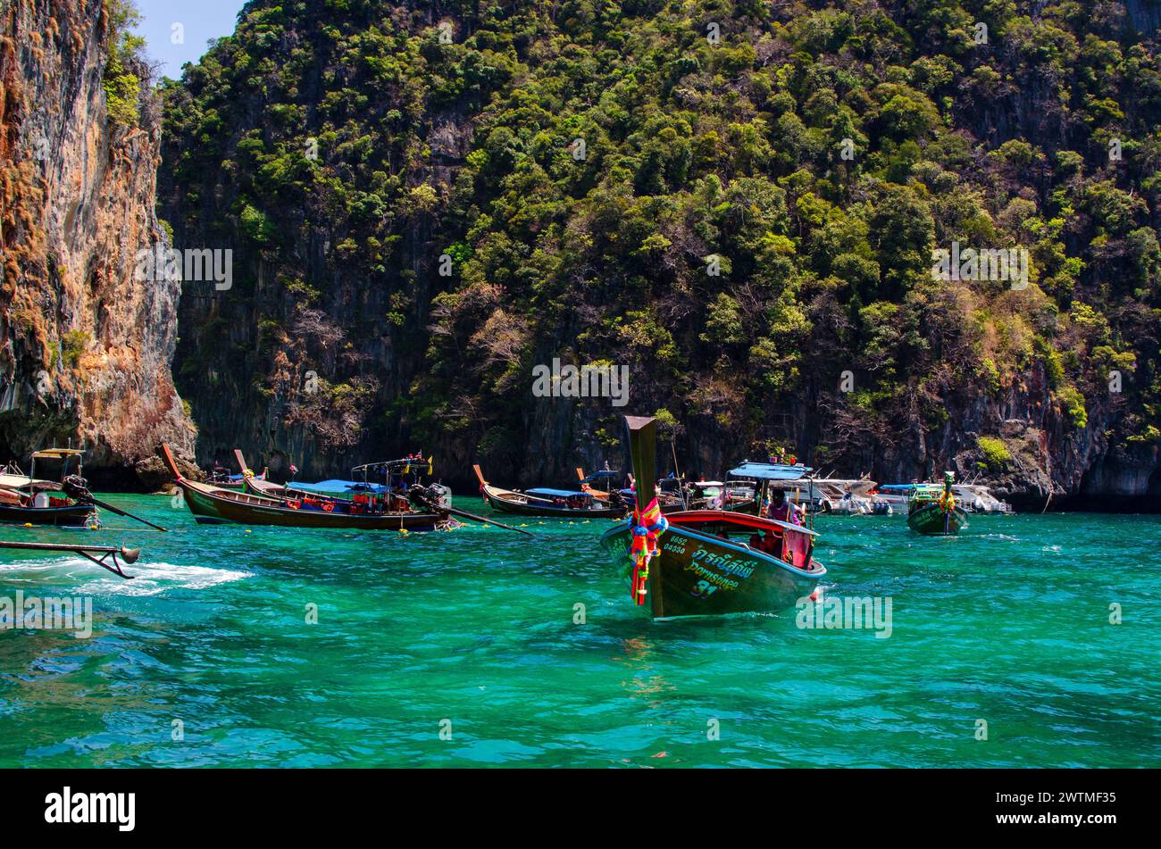 Views of the Islands of Thailand and turquoise water, rocks, yachts or ...