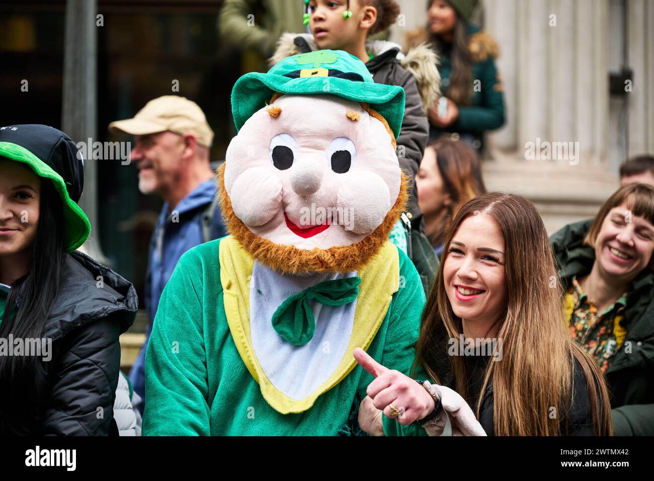 watch londons st patricks day parade