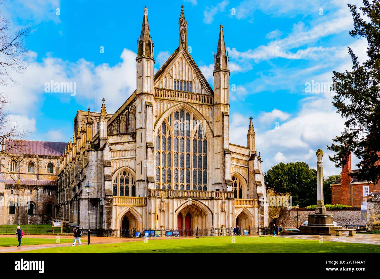 The Cathedral Church of the Holy Trinity, Saint Peter, Saint Paul and Saint Swithun, commonly known as Winchester Cathedral, is the cathedral of the c Stock Photo