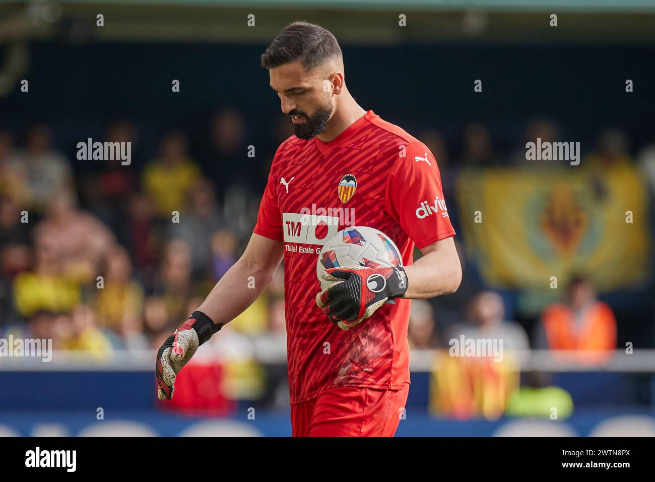 VILLARREAL, SPAIN - MARCH 17: Giorgi Mamardashvili Goalkeeper of Valencia CF looks on during LaLiga EA Sports match between Villarreal FC and Valencia CF at Estadio de la Ceramica on March 17, 2024 in Villarreal, Spain. (Photo By Jose Torres/Photo Players Images) Stock Photo