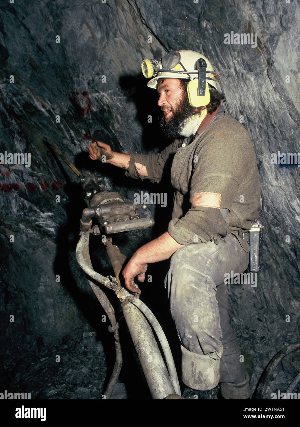 Australia. Industry. Coal mining. Man drilling for core samples. Stock Photo