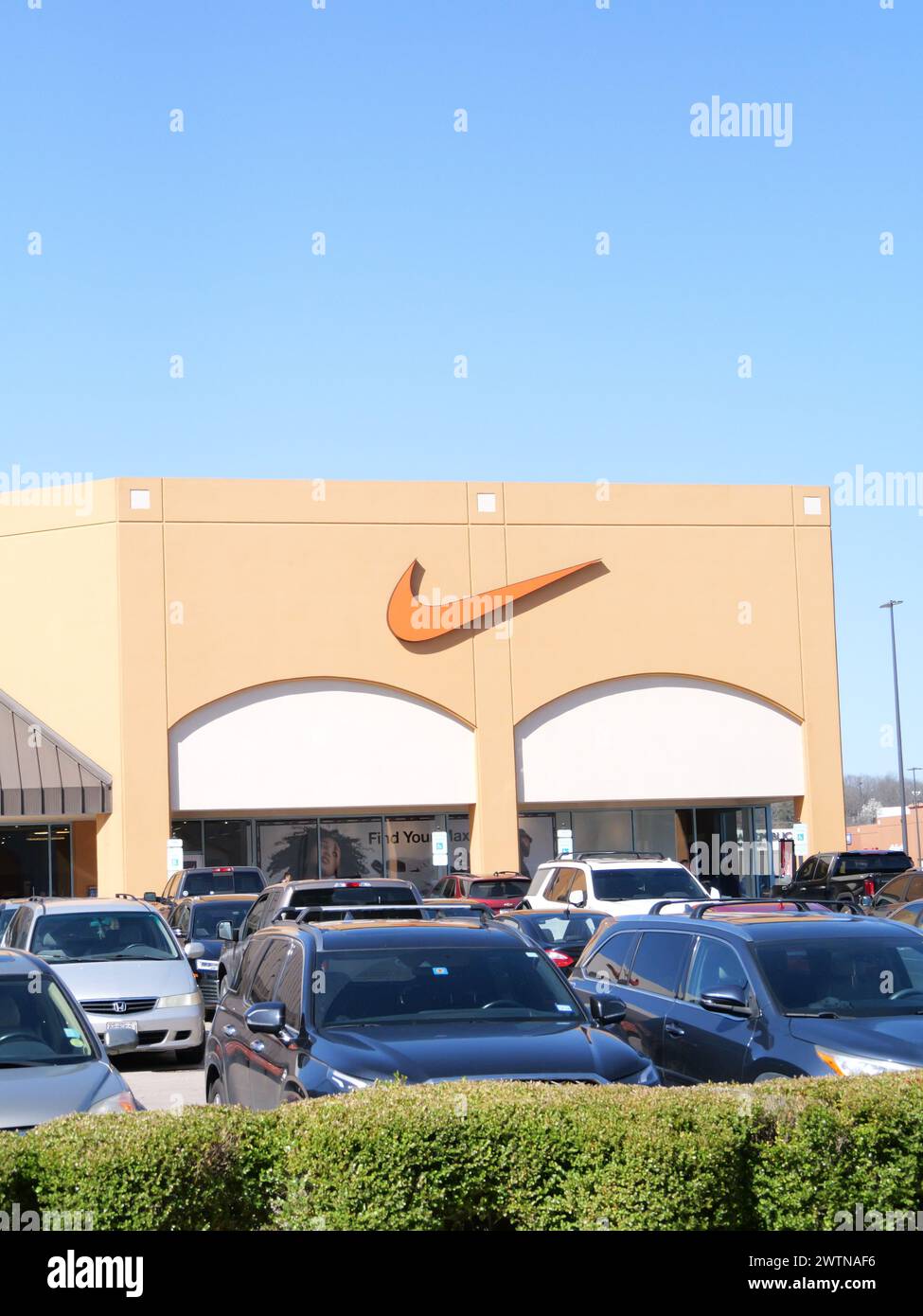Outside nike shop hi res stock photography and images Alamy