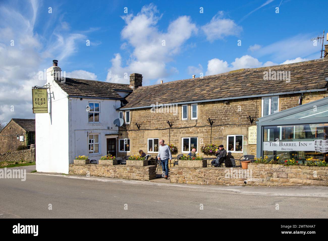 The Barrel Inn at Bretton the highest pub in Derbyshire dates back to 1597 and stands at the head of Bretton Clough in the Peak District National Park Stock Photo