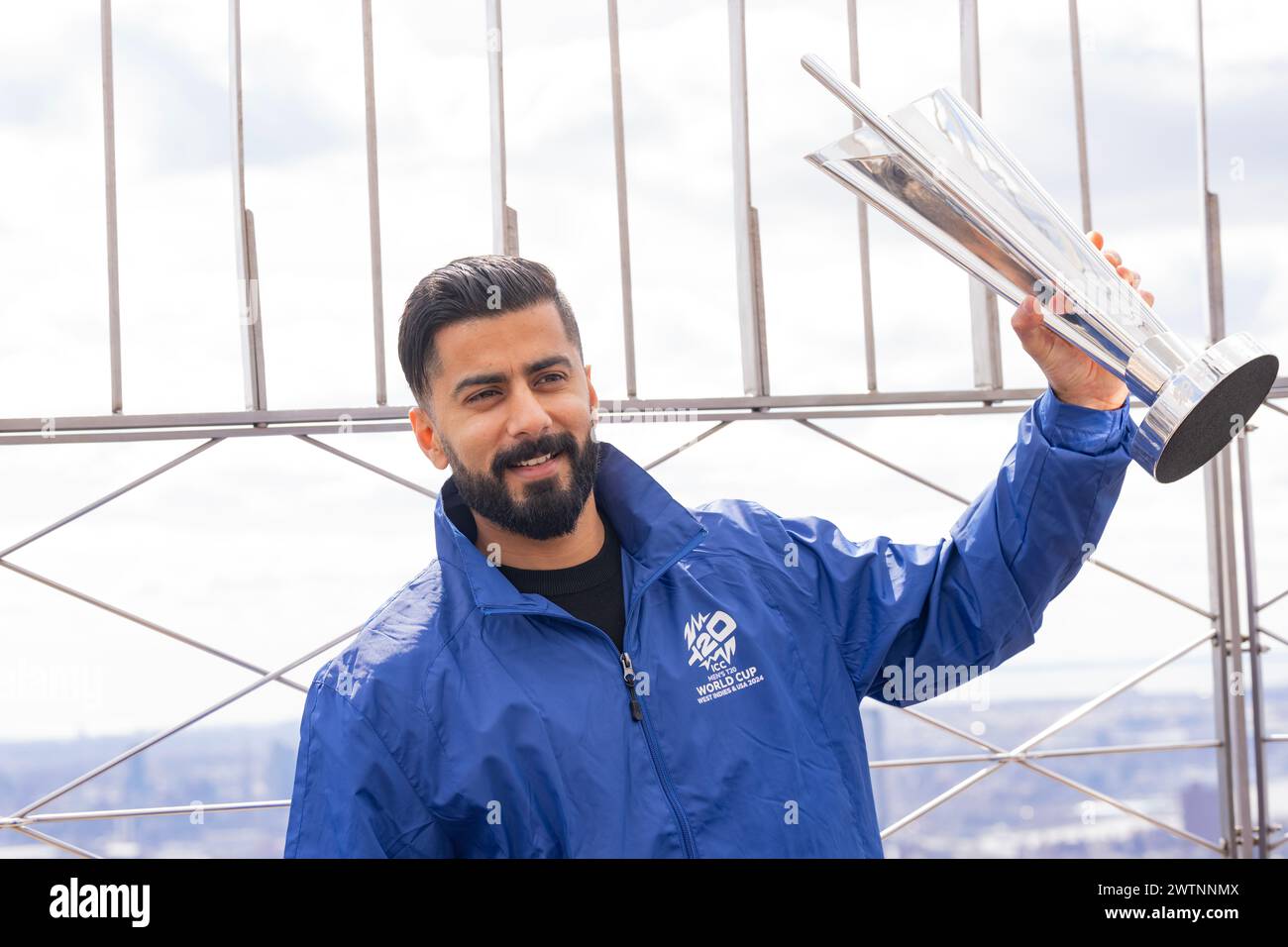 Professional cricketer Ali Khan of team USA visits Empire State ...