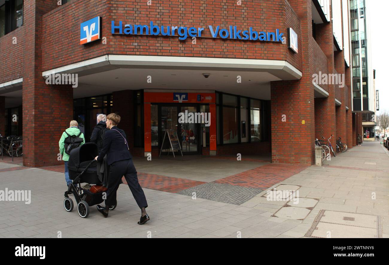 Filiale der Hamburger Volksbank in der Rosenstraße. Altstadt Hamburg ...