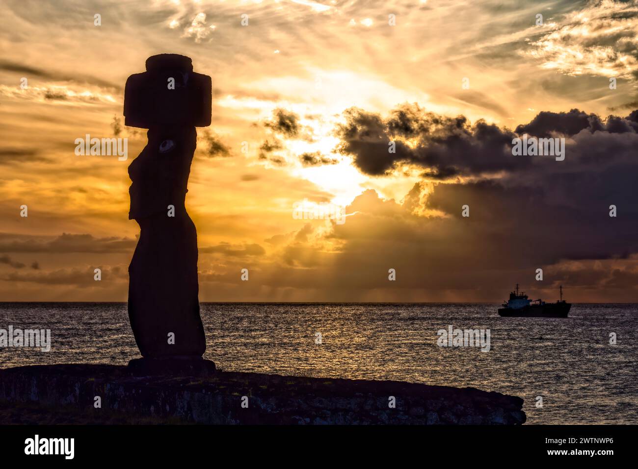 Hanga Roa, Easter Island, Chile. 26th Dec 2023. Ahu Ko Te Riku, and its restored eyes at the archaeological site of Ahu Tahai. Stock Photo