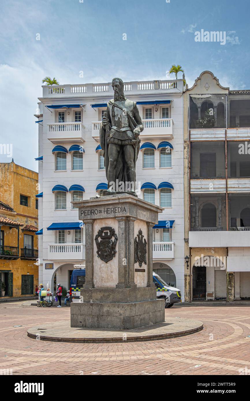 Cartagena, Colombia - July 25, 2023: Frontal closeup, Pedri de Heredia monument, bronze sculpture on stone pedestal on Plaza de los Coches in front of Stock Photo