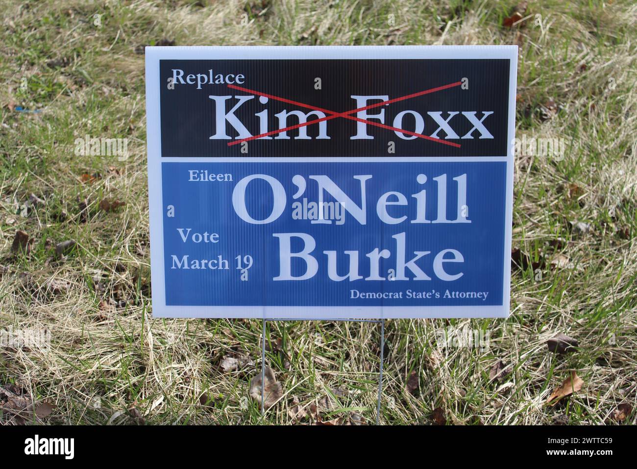 Replace Kim Foxx and Eileen O'Neill Burke Cook County states's attorney sign Stock Photo
