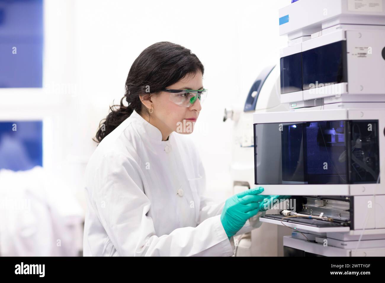 Scientist conducting research in a lab Stock Photo