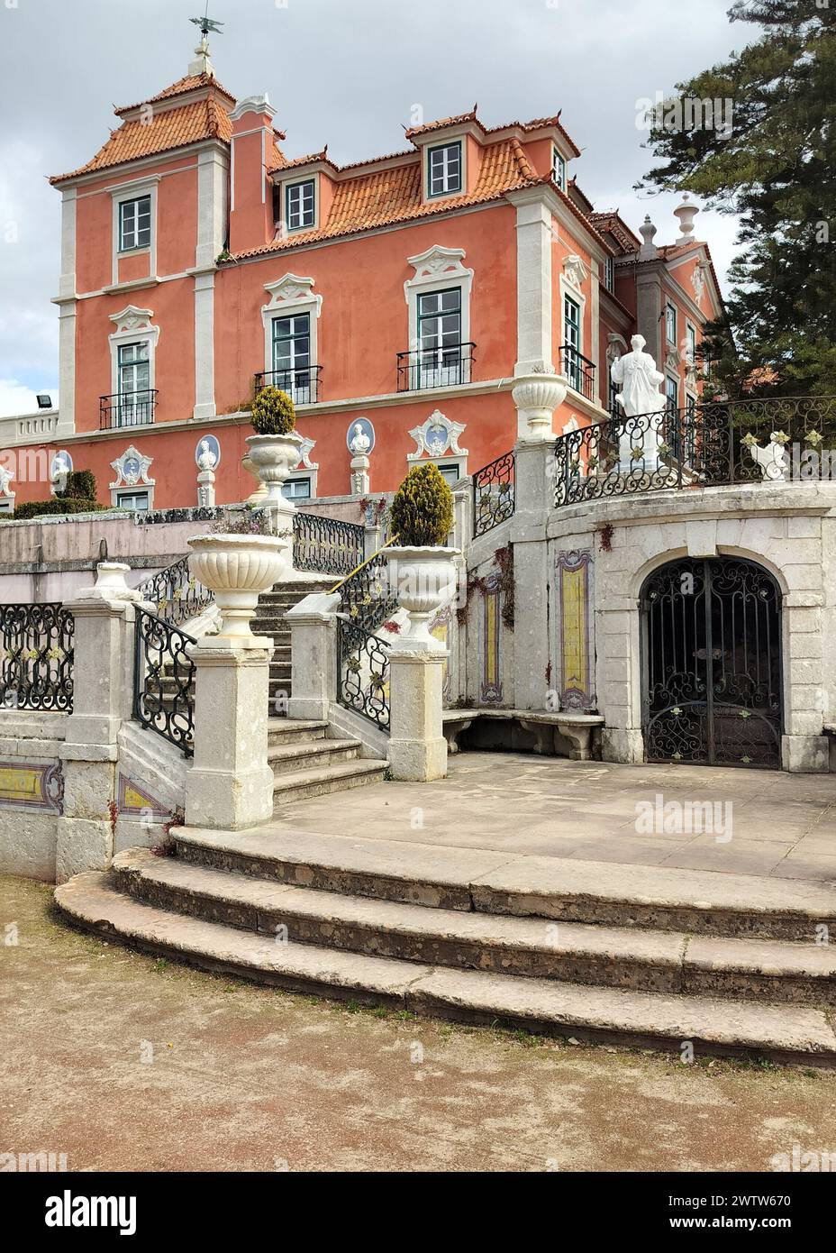 18th century rococo palace hi-res stock photography and images - Alamy
