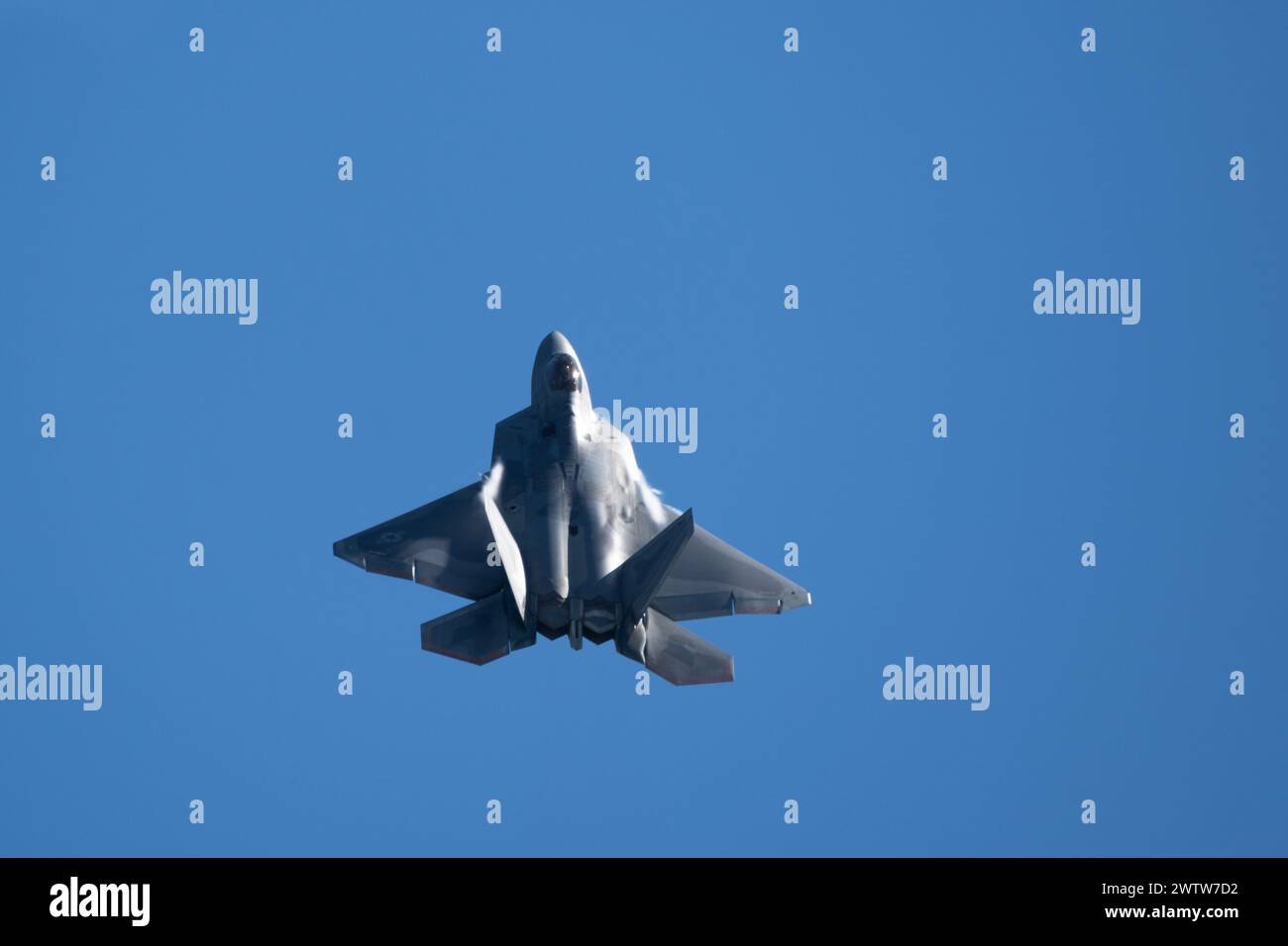 Travis afb air show f 22 raptor hires stock photography and images Alamy