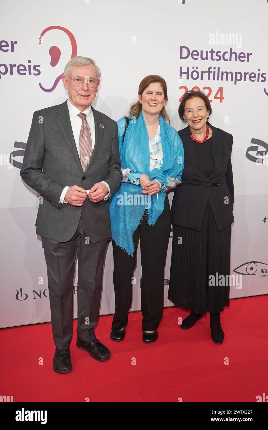 Horst Koehler Bundespraesident a.D. mit Ehefrau Eva Luise Koehler und ...