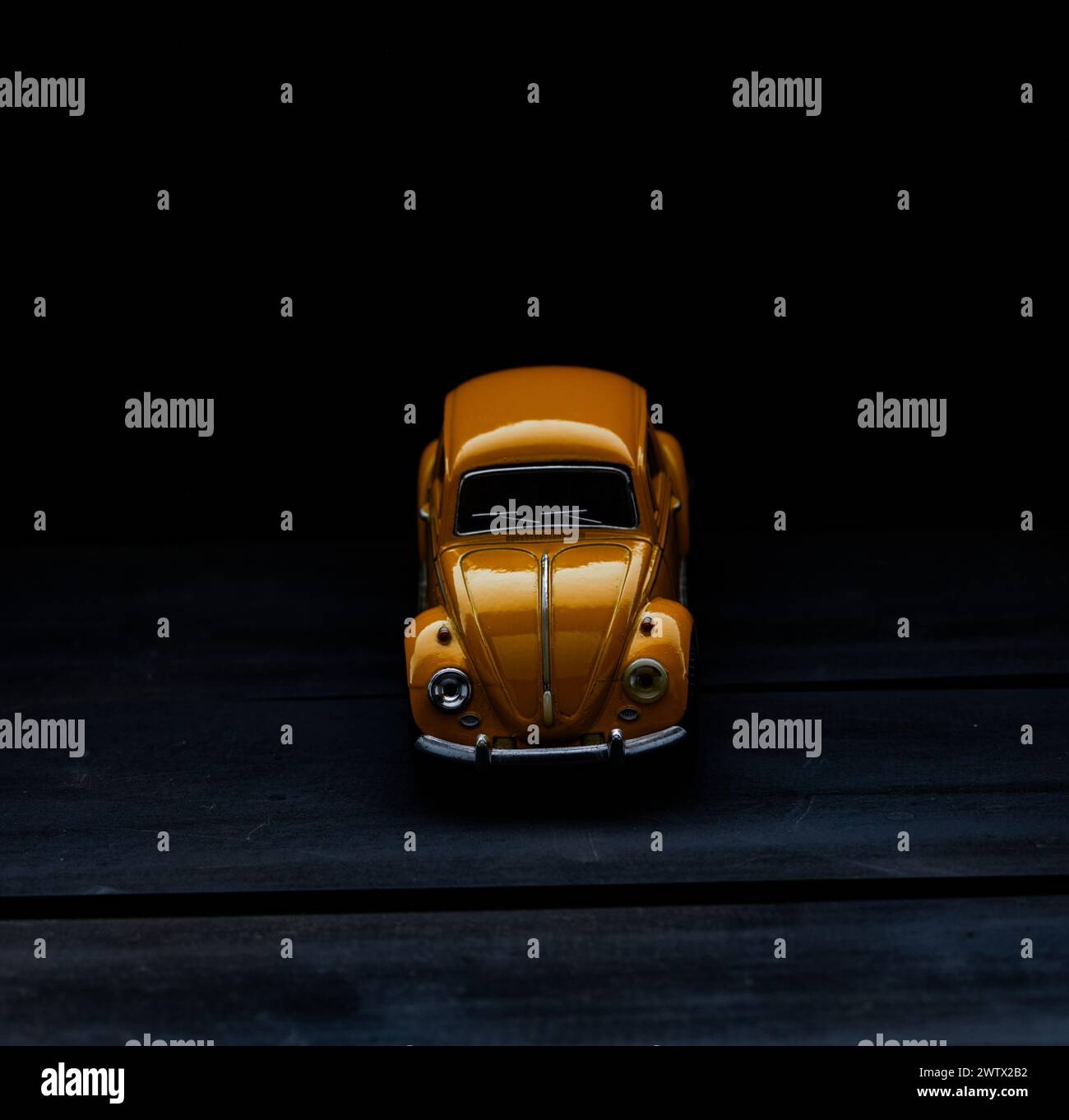 Vintage yellow retro automobile hi-res stock photography and images - Alamy