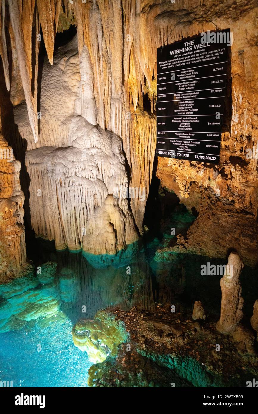 Blue Cave Water at Luray Caverns in Northern Virginia, USA Stock Photo